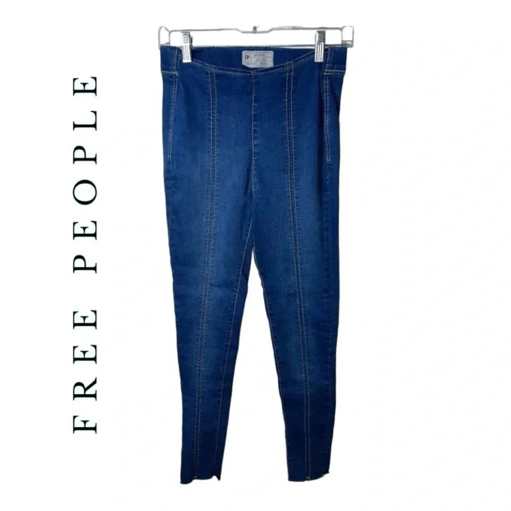 0368.‎ FREE PEOPLE DENIM JEGGINGS SIZE 26 SKINNY RAW HEM ELASTIC WAIST BAND